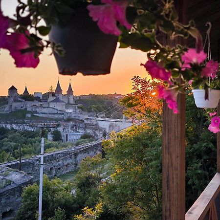 Будинок З Видом На Стару Фортецю Kamianets Podilskyi Bagian luar foto