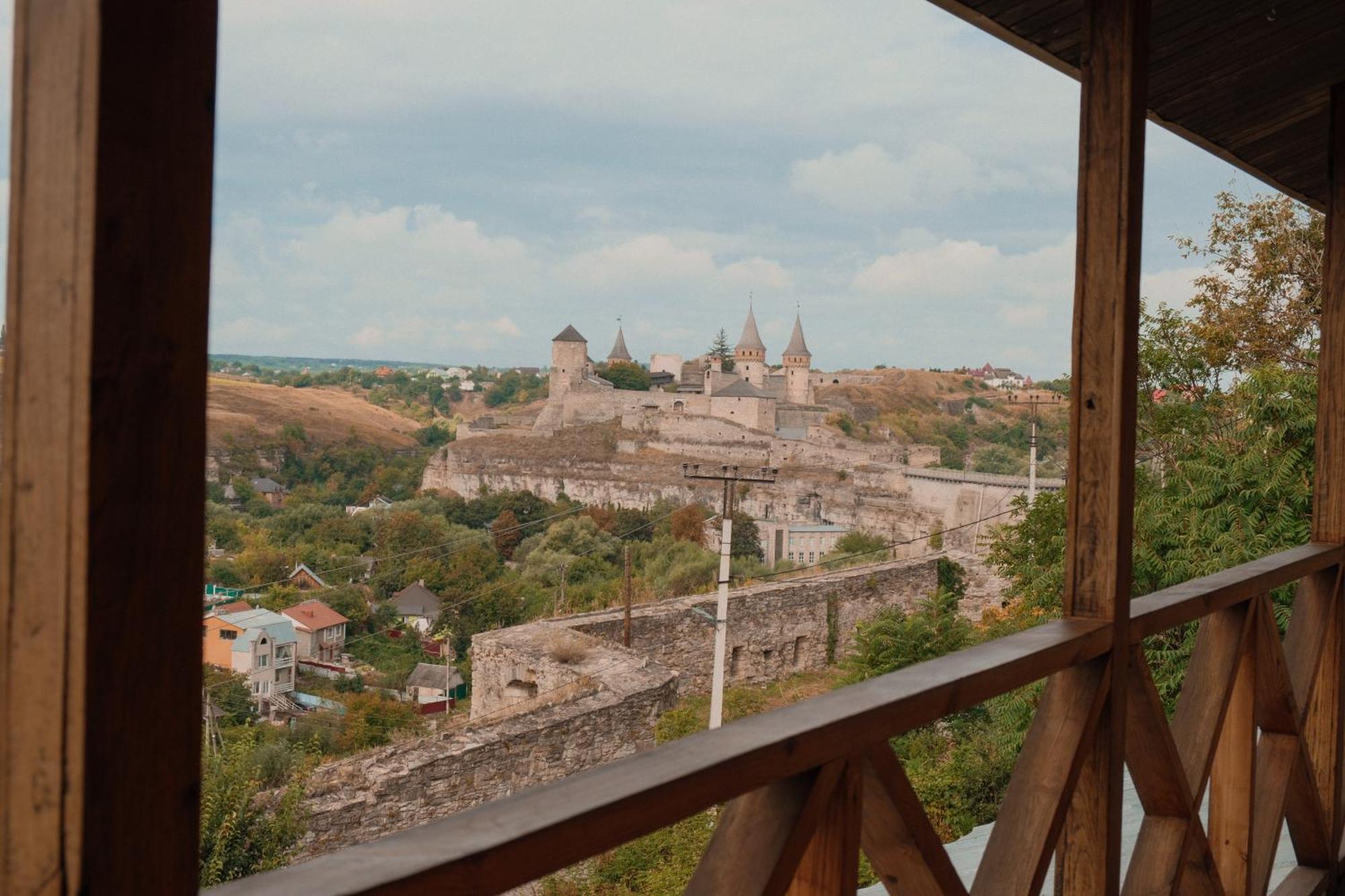 Будинок З Видом На Стару Фортецю Kamianets Podilskyi Bagian luar foto