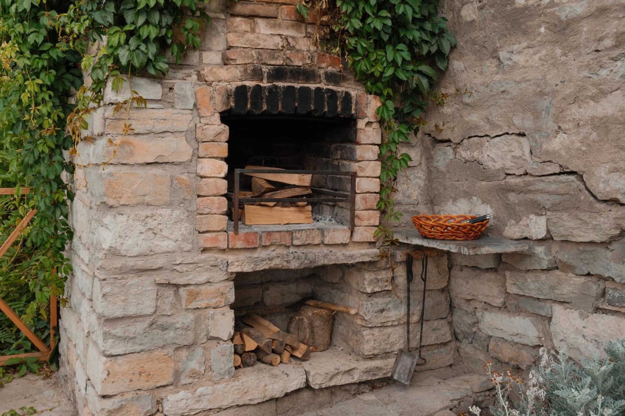 Будинок З Видом На Стару Фортецю Kamianets Podilskyi Bagian luar foto
